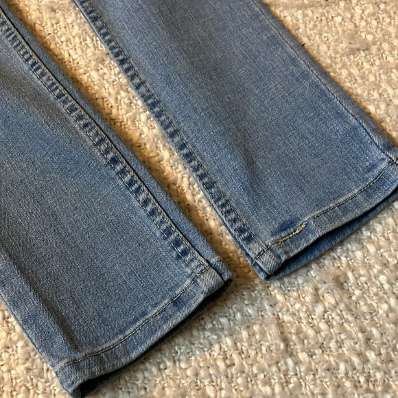 💕 Levi’s Size 24 524 Skinny Light Wash Jeans - Picture 5 of 13